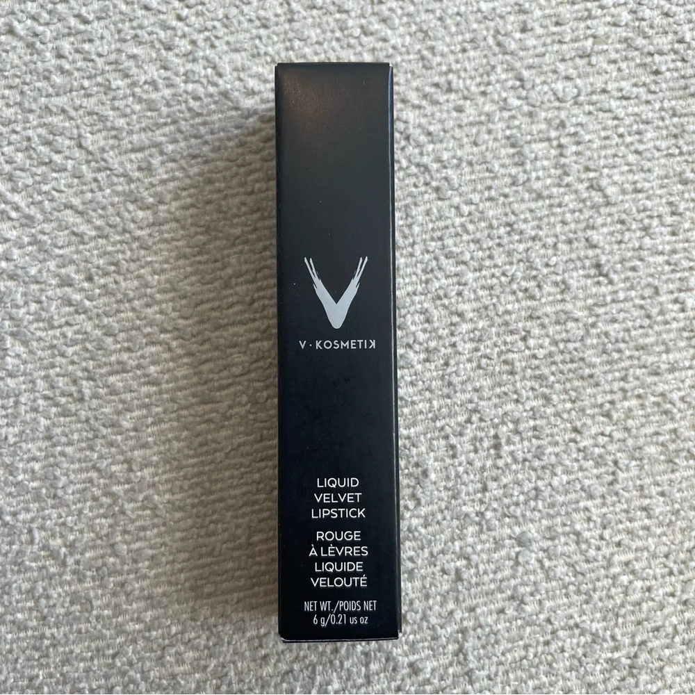 V Kosmetik Creamy Liquid Velvet Lipstick (Bubbly)